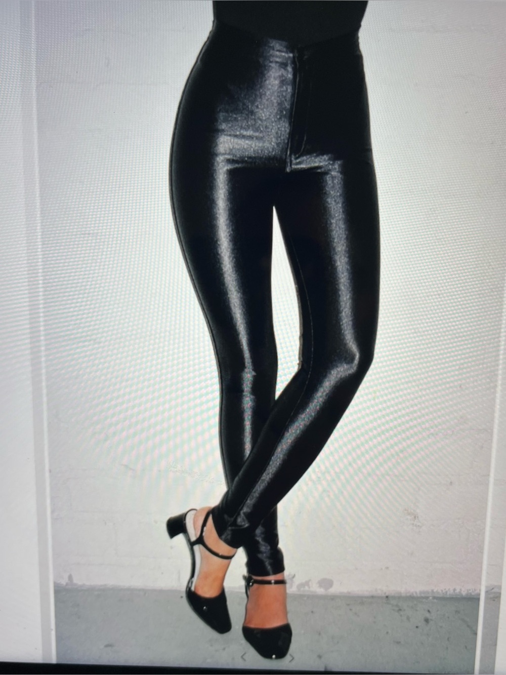 American Apparel High-Waisted Form-Fitting Stretch
Disco Pants Black Size Small